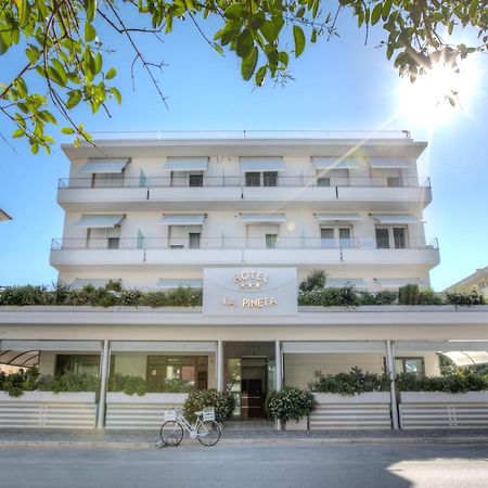 Hotel La Pineta Pineto Kültér fotó