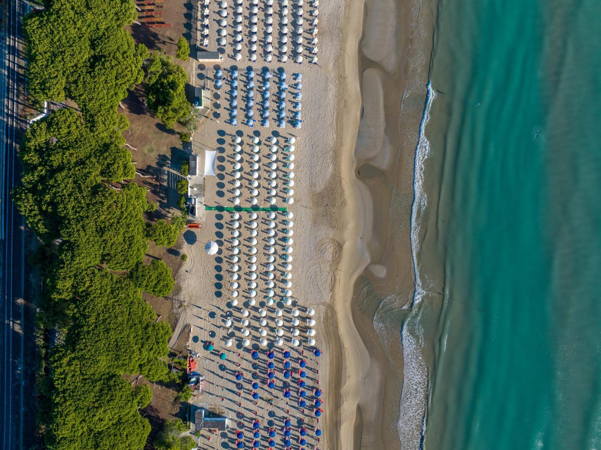 Hotel La Pineta Pineto Kültér fotó